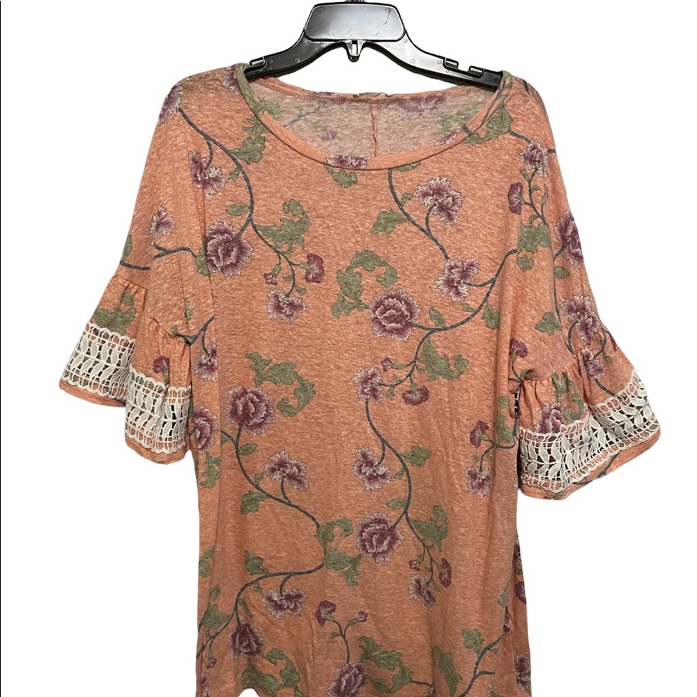 Hummingbird Top with Bell Sleeves and Lace